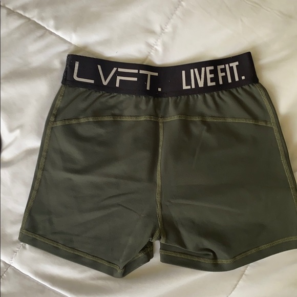 SOLD ♥️ Live fit retroboom short - Picture 2 of 2